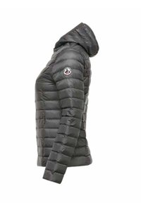 Gepolsterte Jacke in Dunkelgrau mit Kapuze, senkrechter Steppung, elastischen Bündchen und einem Logopatch auf der linken Schulter.
