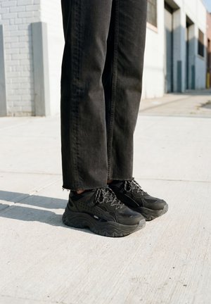 Buffalo, Baskets basses - black