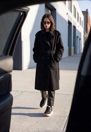 Buffalo, MANHATTEN SNEAKER - Tenisice - black white