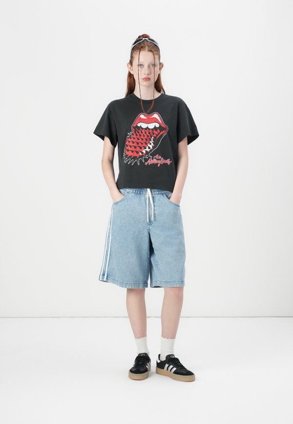 ELIN SIDE STRIPE - Denim shorts - light indigo4