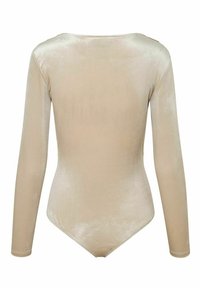 Body s dlouhým rukávem z béžového sametu s hladkou texturou, s kulatým výstřihem na zádech a přiléhavým střihem.