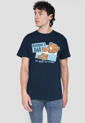 PIXAR FINDING NEMO NUMBER 1 DAD MARLIN - Print T-shirt - dark blue