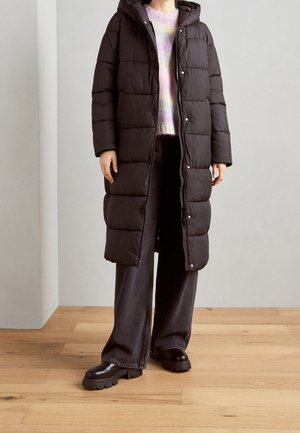 Abrigo de invierno - black