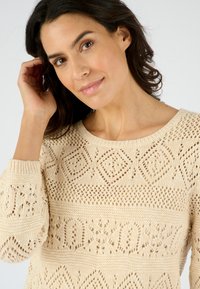 Damart MAILLE AJOURÉE EFFET CROCHET - Strickpullover - beige