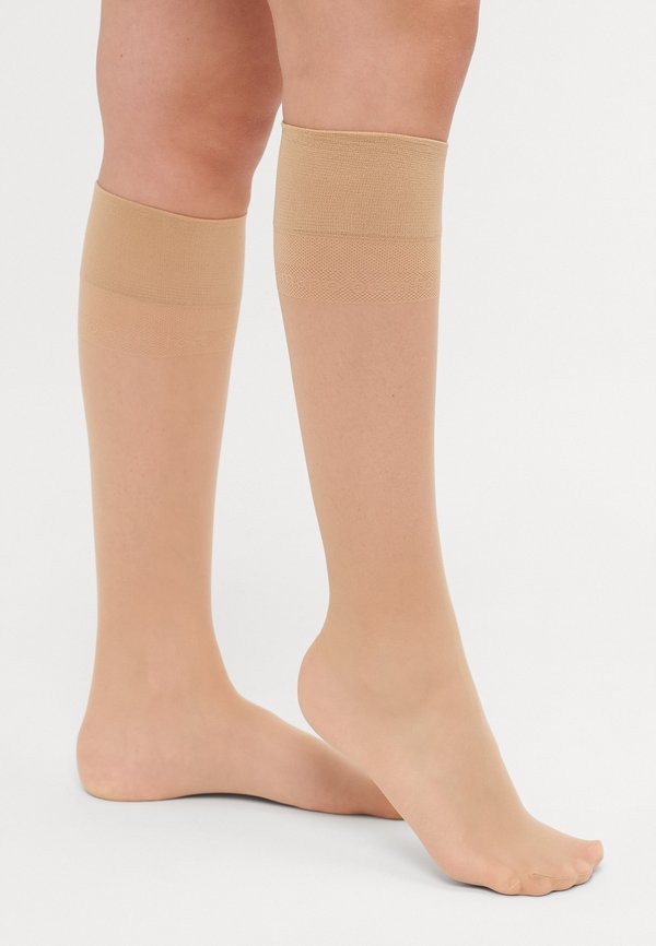 ONLINE BASIC EVERYDAY KNEEHIGHS 20 DEN 4 PACK - Knee high socks - alabaster
