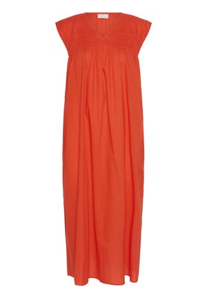 Robe maxi en tissu orange vif, avec un décolleté en V, de courtes manches à volants, et des détails froncés sous la poitrine pour un ajustement ample.