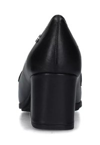 Scarpa nera in pelle con tacco alto, punta affusolata e robusto tacco a blocco. Presenta un design elegante e un sottile accento metallico.