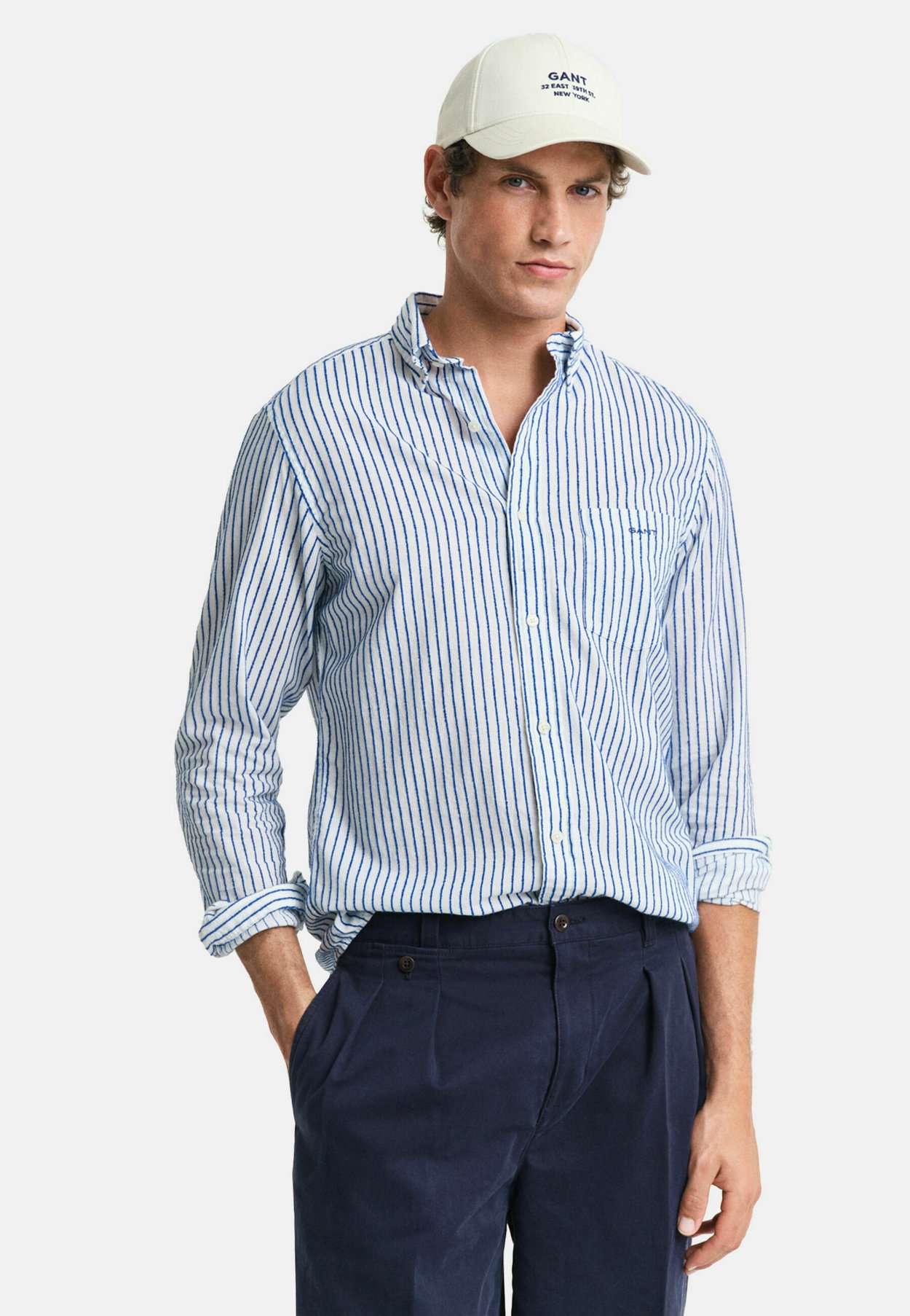 REGULAR FIT STRIPE