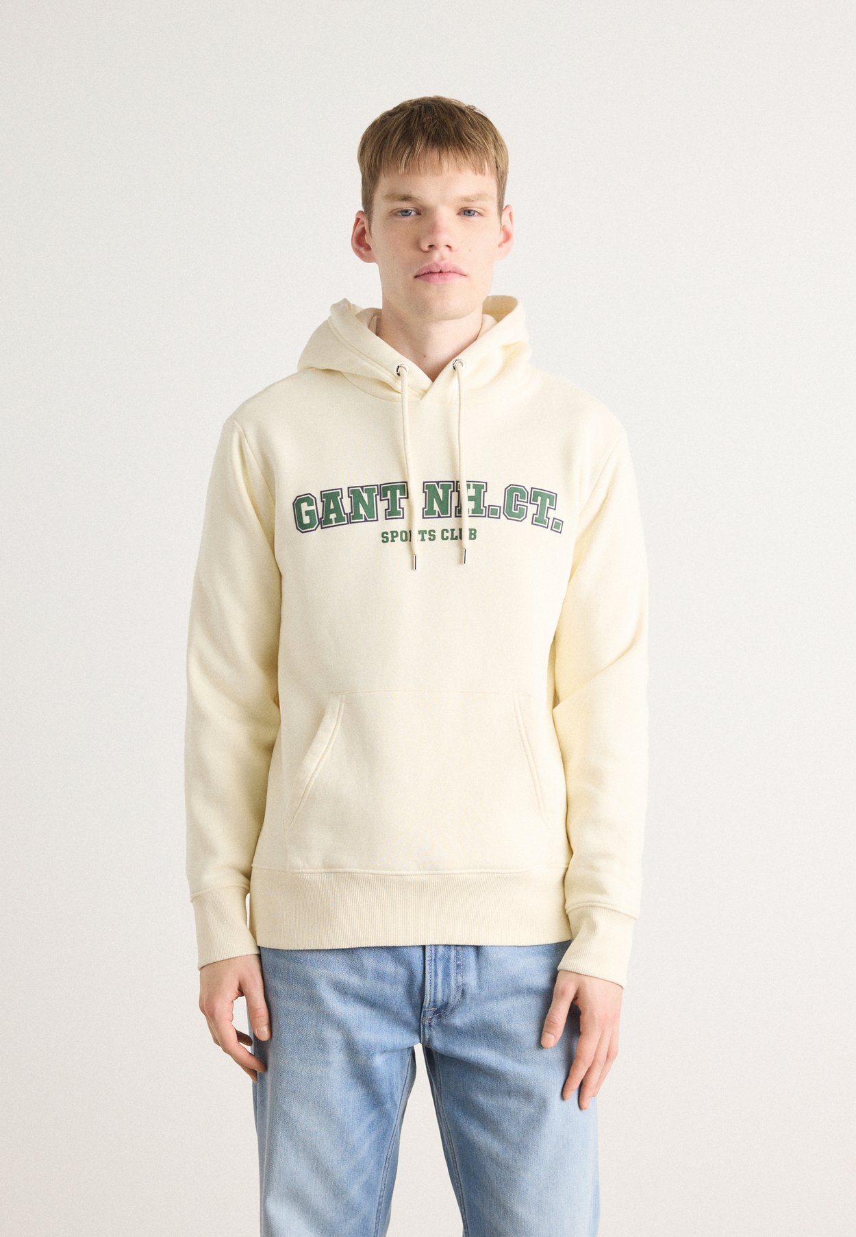 GRAPHIC HOODIE