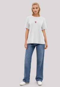 F4NT4STIC PIXEL HERZ BESTICKT - Print T-shirt - weiß