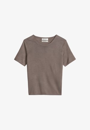 Bruine gebreide top met korte mouwen en een ronde hals, met het label Marc O'Polo, plat neergelegd op een witte achtergrond.