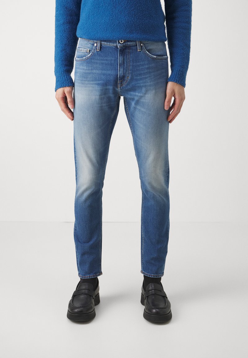 Tiger of Sweden - PISTOLERO - Slim fit jeans - light blue, Enlarge