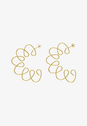 Øreringe i guldfarvet metal med abstrakt, snoet spiralformet design og lukning med stift.