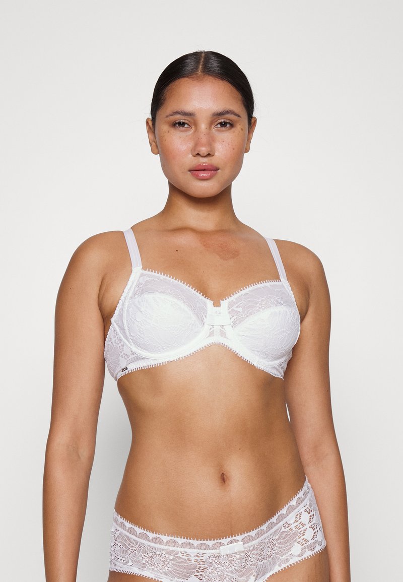 Chantelle DAY TO NIGHT Underwired bra white Zalando.de