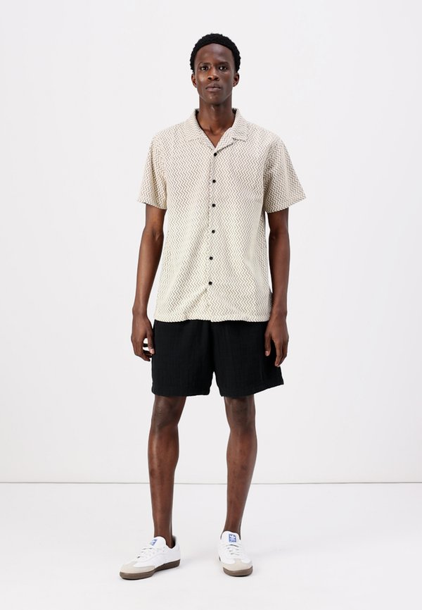 A&F Breezy Short - Shorts4