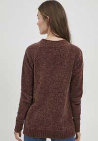 Oxmo OXElisabet - Cardigan - dark cinnamon