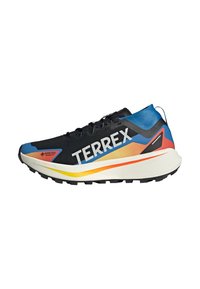 Nevybrané, core black   cloud white   ray blue