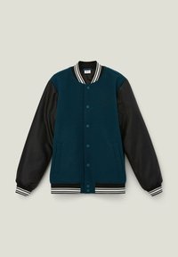 Turquoise en zwarte varsityjack, met een wollen lichaam, satijnen mouwen en gestreepte geribbelde manchetten en kraag. Drukknoopsluiting en zijzakken.