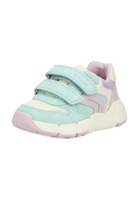 Baskets pastel pour enfant avec des détails vert menthe et rose, deux scratchs, semelle blanche et panneaux en tissu respirant.