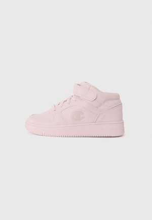 RD18 UNISEX - Basketballschuh - light pink
