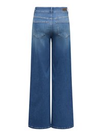 Jean en denim bleu à jambes larges vu de dos, avec deux poches arrière, des passants pour ceinture, et un patch en cuir de la marque sur la ceinture.