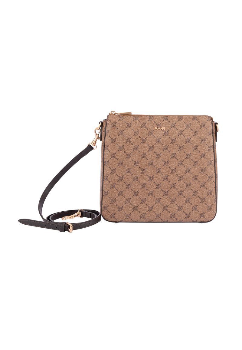 Borsa a tracolla marrone con chiusura zip, dotata di spallaccio regolabile nero e hardware color oro, che mette in evidenza un design geometrico.