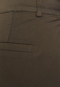 Kaffe Chino - khaki