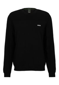 Svart stickad tröja med rund halsringning, ribbat mönster på axlarna och en liten vit "BOSS"-logotyp på vänster bröst.