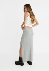 Stradivarius FOLD OVER WAIST - Maxirock - grey