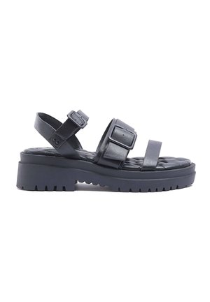 Sort platformsandal med tyk sål, polstret indersål, to spænder over foden og ankelrem med spænde.