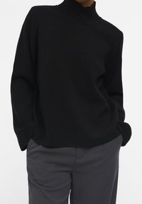 Object Trui - black