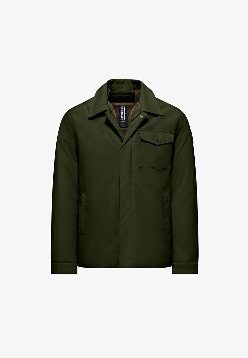 Ciemnozielona, ocieplana kurtka z wyprofilowanym kołnierzem, pojedynczą kieszenią na piersi oraz kieszeniami bocznymi. Posiada gładką fakturę i zapięcie na guziki.