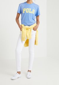 Polo Ralph Lauren T-shirt med print - blue