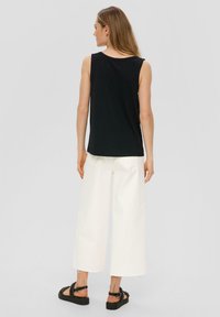 s.Oliver MIT HÄKELSPITZEN-DETAILS - Top - schwarz