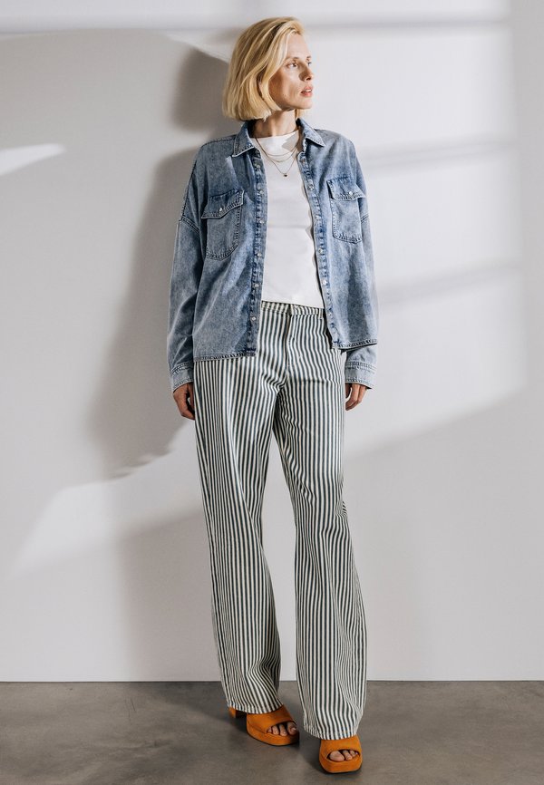 Jeans Straight Leg - grün