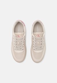 Calvin Klein Jeans CLASSIC CUPSOLE - Sneakers laag - eggshell/dusty rose