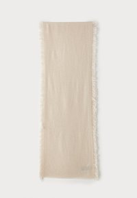 Echarpe beige en matériau doux, avec un bord à franges et une texture lisse. Design long et rectangulaire avec un minimum de détails.