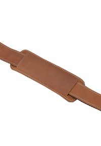 Brązowy skórzany pasek z prostokątną środkową częścią, gładką fakturą i kontrastującym białym przeszyciem wzdłuż krawędzi.