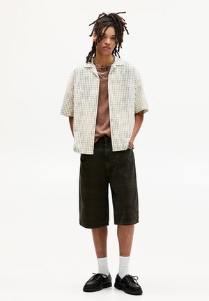 PULL&BEAR CHECK SHORT SLEEVE - Majica - white
