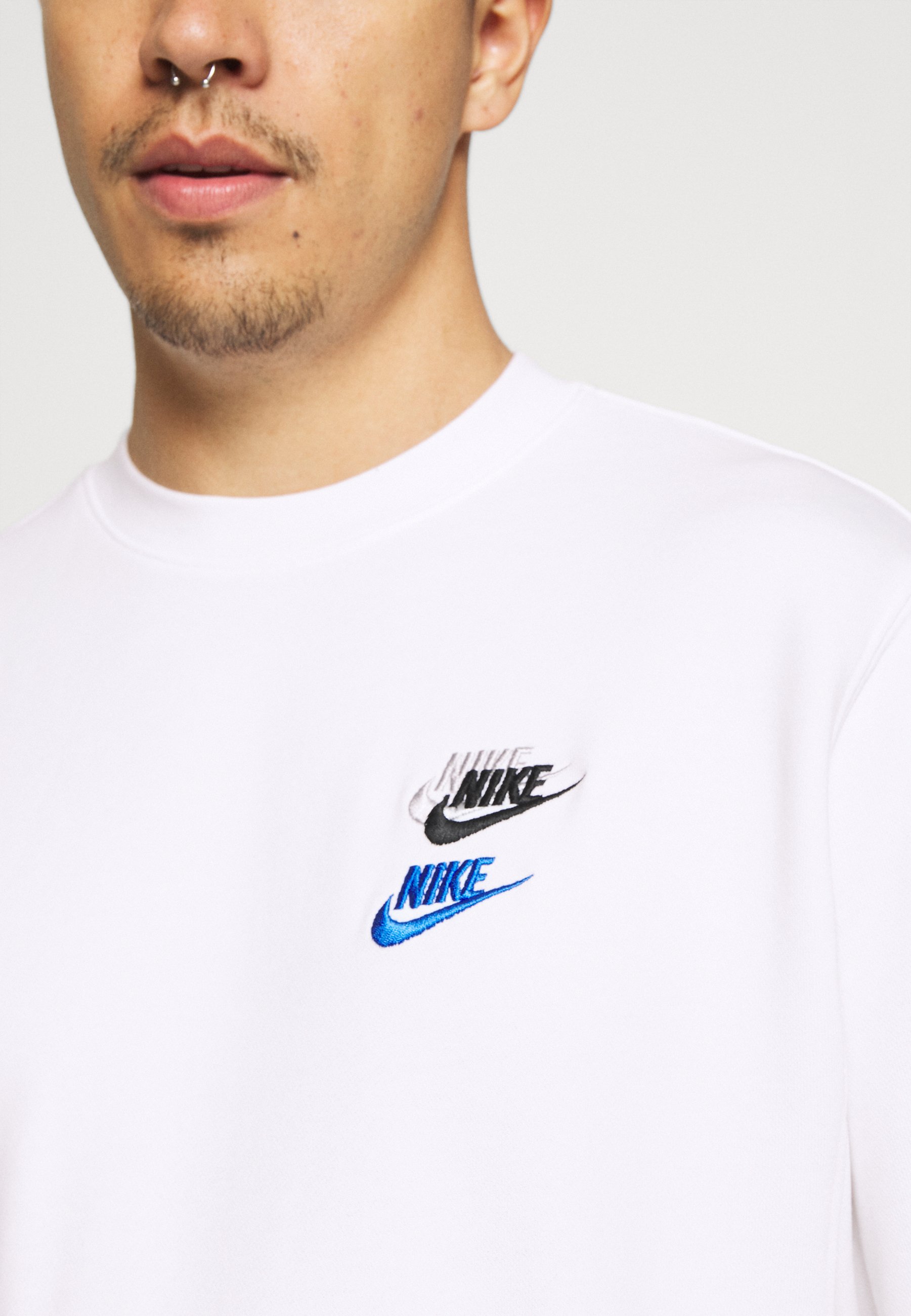 nike vintage sweatshirt
