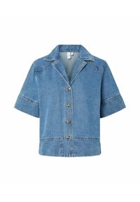 Ljusblå denimjacka med korta ärmar, spetsig krage och femknappsstängning med dekorativa metallaccenter.