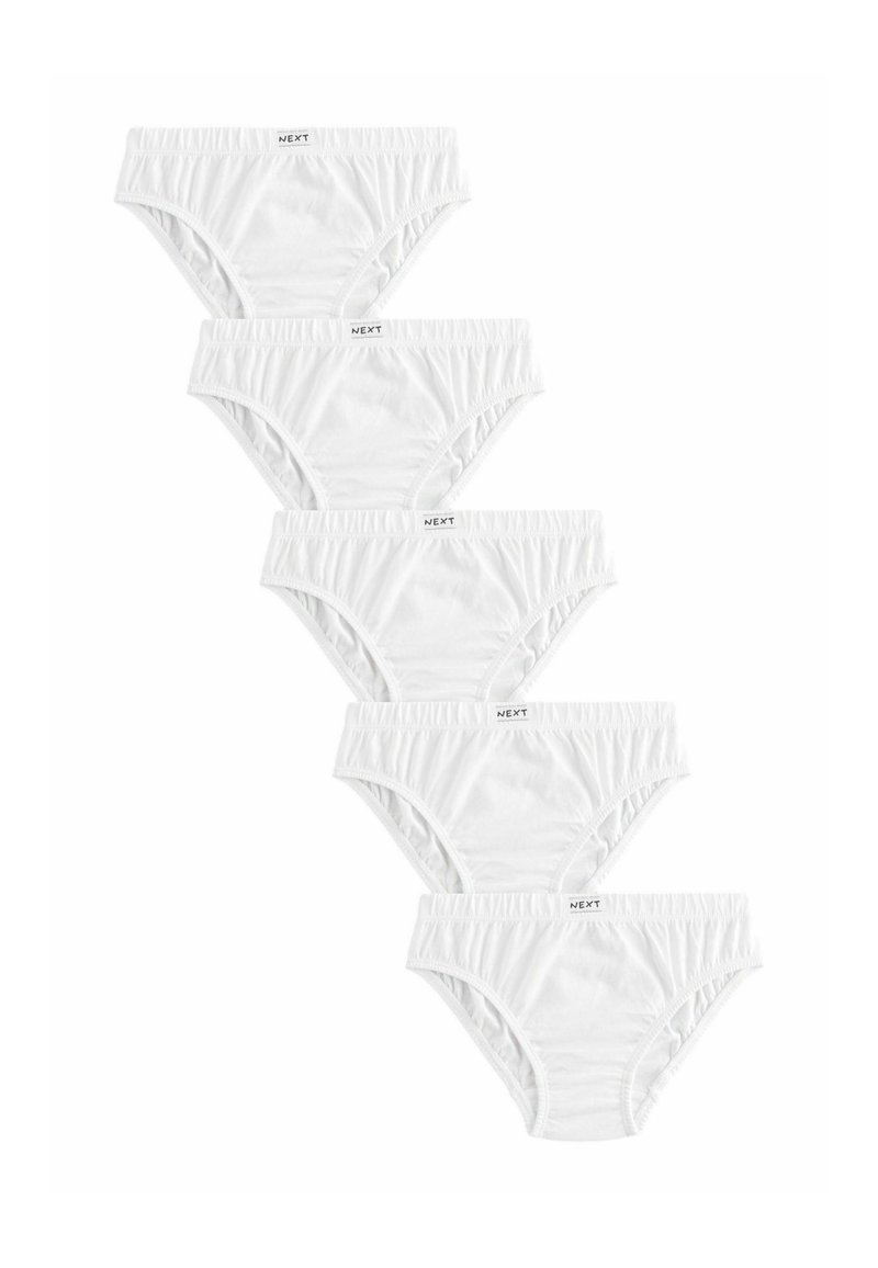 Culottes en coton blanc avec une taille élastique, arborant une étiquette logo sur le devant. Cinq paires empilées soigneusement. Texture lisse, design classique.