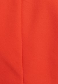 BWLDR EVIE   - Bleizeris - coral