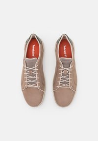 Timberland SENECA BAY - Sapatilhas - taupe