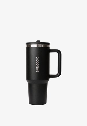 Sort isoleret rejsemok med håndtag og låg, med en sølvkant og mærkenavnet "SMILODOX" trykt lodret.