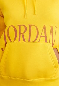 Jordan Sudadera - yellow ochre/dusty peach