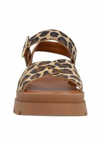Leopardprint sandaal met kruisschoenen, bruine zool en gouden gespdetails. Gemaakt van zacht materiaal met een gestructureerde afwerking.