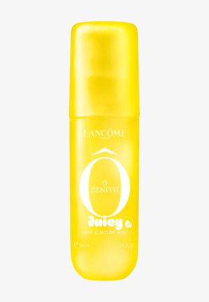 Gele spuitfles met het label Lancôme Ô Zenith Juicy hair and body mist, 100 ml, met een afgeronde dop tegen een witte achtergrond.