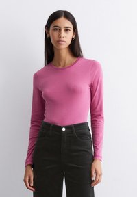 Marc O'Polo DENIM ROUNDNECK FLATLOCK - Langarmshirt - wild aster