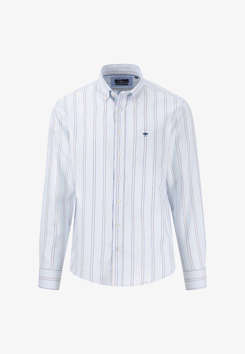 Camicia bianca con righe verticali blu, taschino sul petto sinistro e colletto button-down. Maniche lunghe con polsini a righe.
